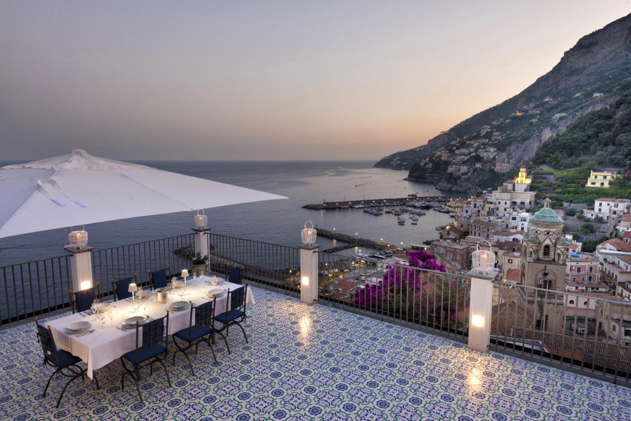 Amore Rentals - Palazzo Della Storia Amalfi Eksteriør bilde